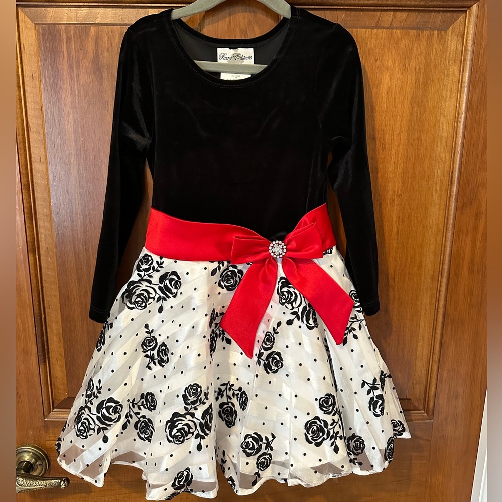 Rare Editions Little Girls Velvet Top Black White Red Holiday Party Dress